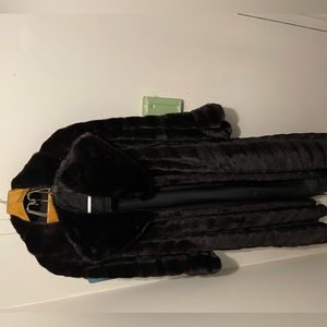 Goldin Feldman Women’s XL Mink Fur